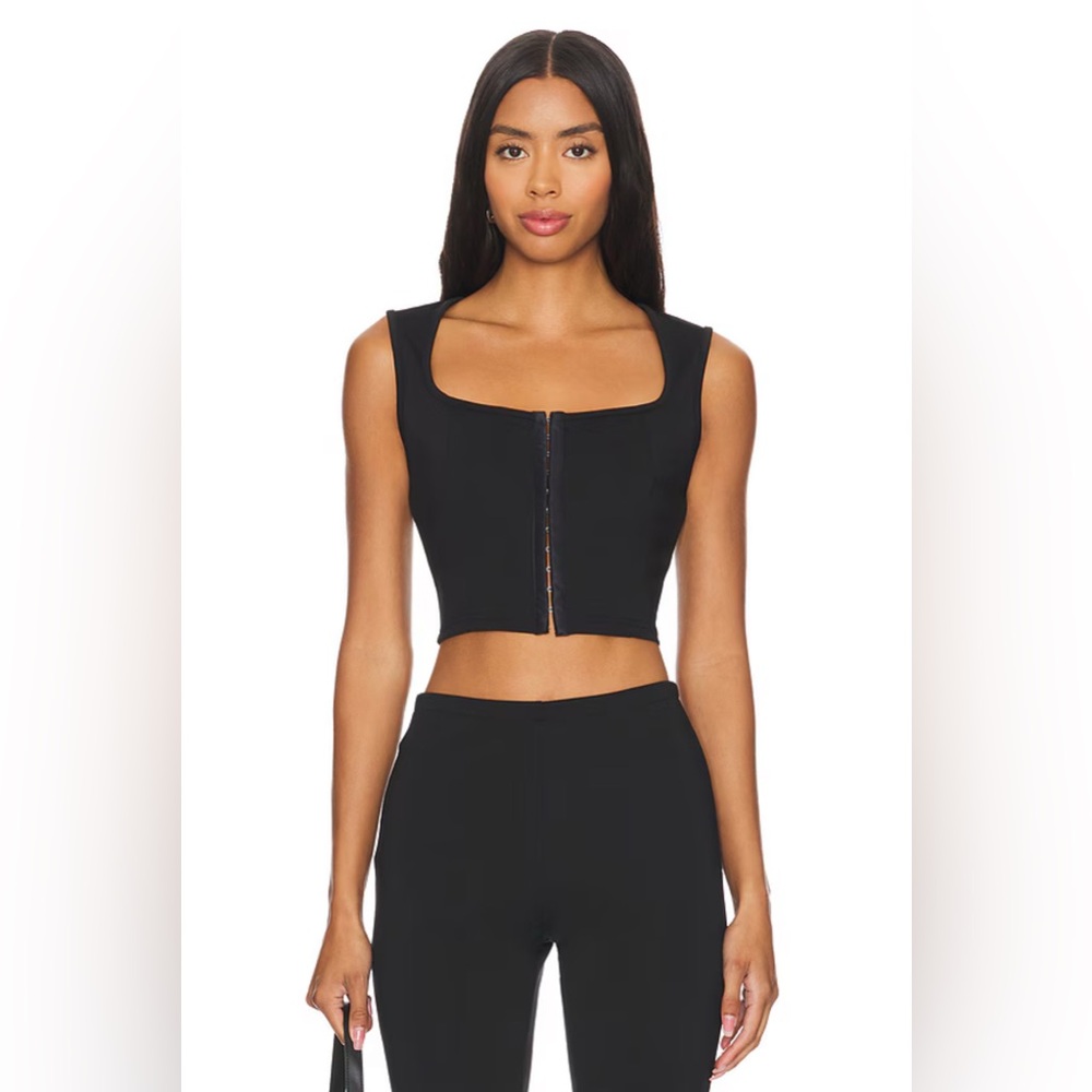 NWT SNDYS x REVOLVE Matching Capri Top in Black, size M
